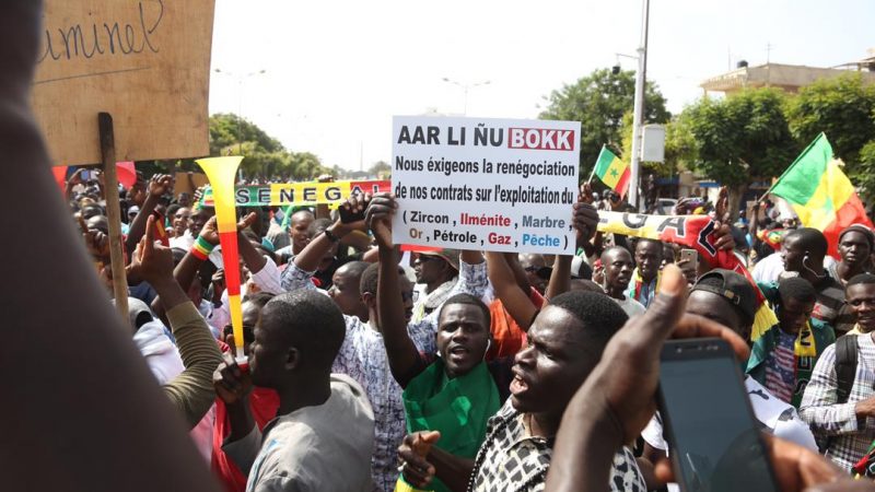 En images, la mobilisation de Aar Li Niou Bokk, Doyna, Nio Lank, Frapp et étudiants de l’UVS