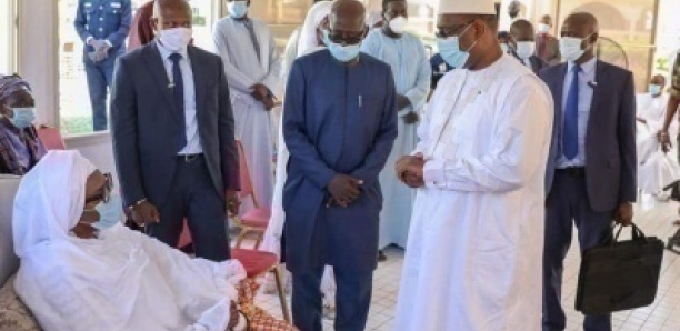 Condoléances : Macky Sall chez Babacar Touré… [Photos]