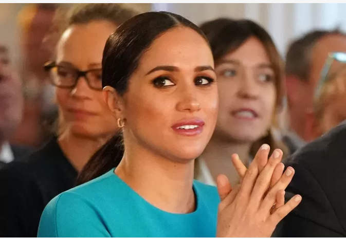 Meghan Markle accusée d’avoir organisé de fausses paparazzades