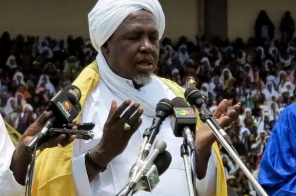 Coup d’État au Mali: Imam Dicko rappelle aux militaires leurs engagements