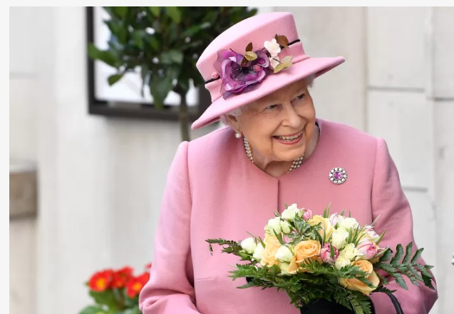 La reine Elizabeth II trahie par un membre de son personnel