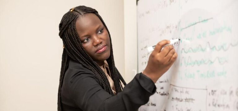 Sénégalaise aux Etats-Unis : La première femme noire à enseigner à Princeton