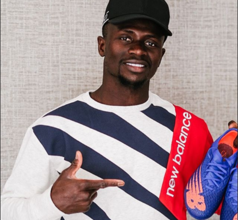 Liverpool : Sadio Mané présente ses nouvelles chaussures pour la saison 2020/2021…