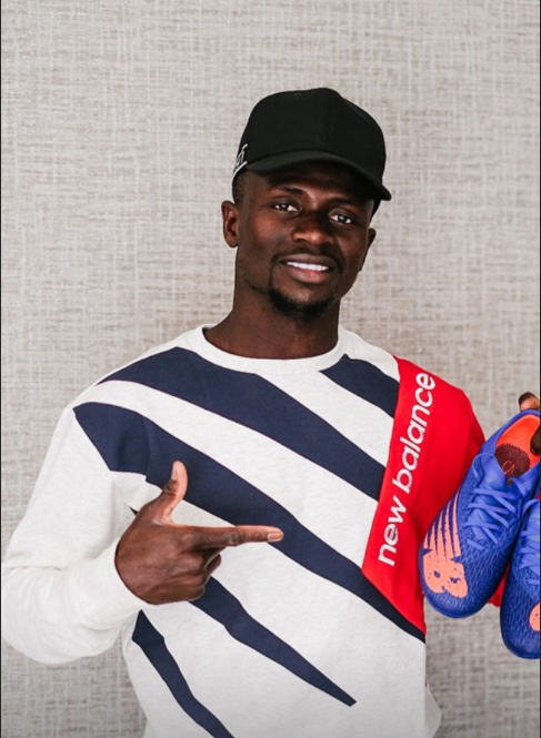 Liverpool : Sadio Mané présente ses nouvelles chaussures pour la saison 2020/2021…