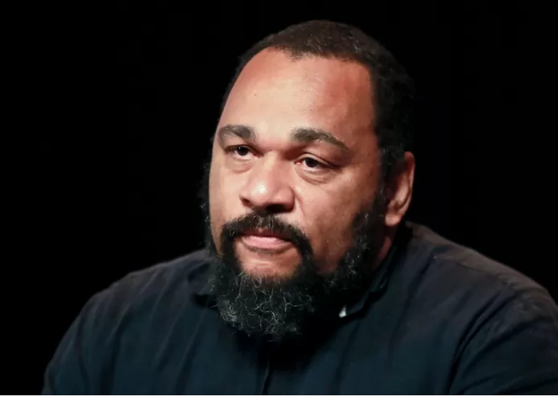 Dieudonné définitivement banni de Facebook et Instagram