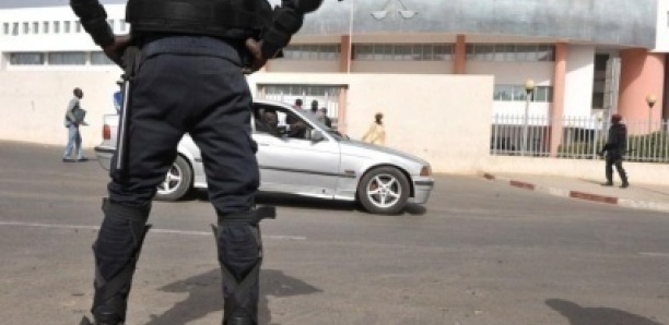 Modou Mamour Mbaye se présente comme policier, intimide une prostituée et lui retire 150 000 francs