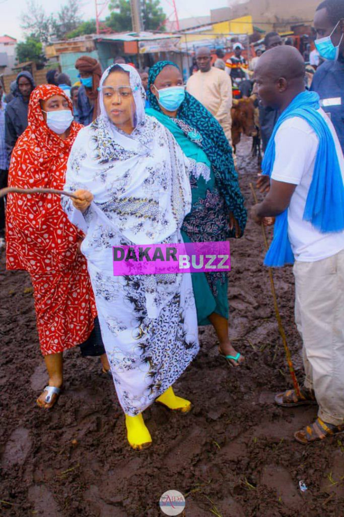 ( 13 Photos ) Magal Touba 2020 : Sokhna Aïda Diallo au Mali pour l’achat des boeufs