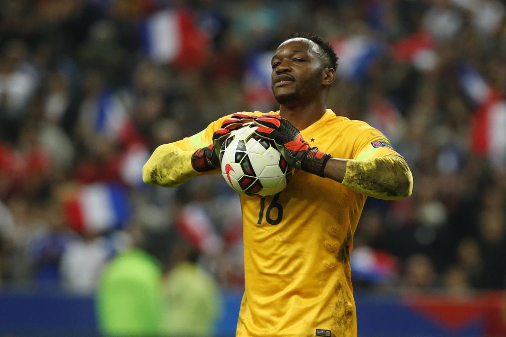 Equipe de France : Steve Mandanda positif au covid-19