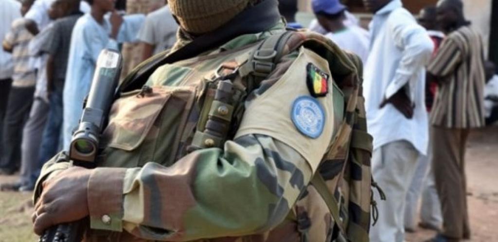 Covid-19 : 300 militaires sénégalais de retour de la Gambie testés positifs