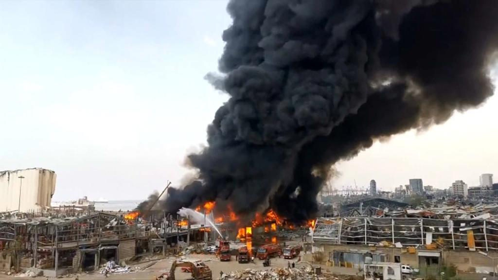 Liban: énorme incendie dans le port de Beyrouth, un mois après l’explosion