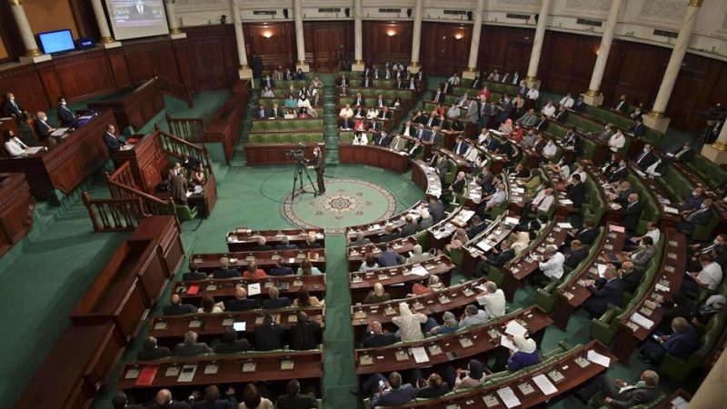 Le parlement tunisien soutient le gouvernement technocratique lors d’un vote de confiance