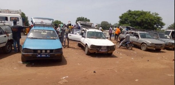 TRANSGAMBIENNE – La colère noire des chauffeurs de Bounkiling