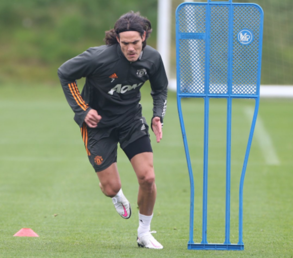 Manchester United : Cavani à l’entraînement à deux jours du match contre le PSG