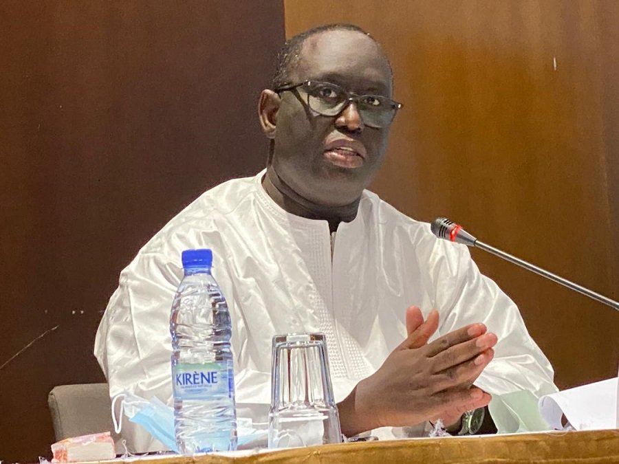 Couverture médiatique : Aliou Sall pris en flagrant délit de discrimination…