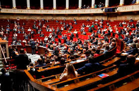 Les députés français approuvent la restitution de biens culturels au Sénégal