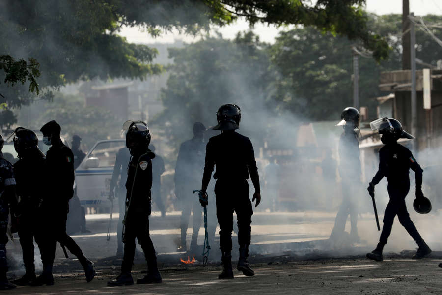 Affrontement à l’UADB entre étudiants et forces de l’ordre, plusieurs blessés notés dans les deux camps