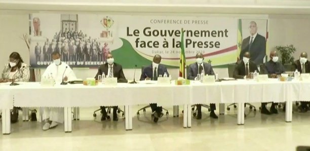 Suivez la 1ere conf de presse du gouvernement