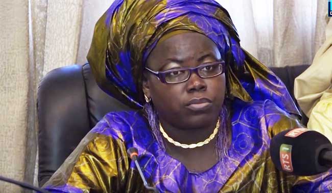 Marché du sucre : Macky Sall enquête et met en garde Aminata Assome Diatta