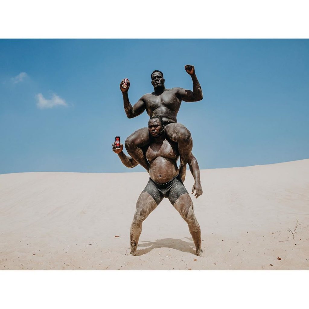 (12 Photos) Modou Lô se défonce sur les dunes pour bien préparer Ama Baldé