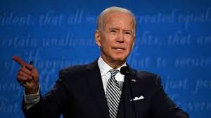 Biden dénonce l’ »incroyable irresponsabilité » de Trump