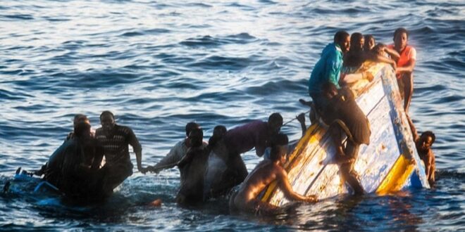 Une pirogue de migrants sénégalais explose au large du Cap-Vert