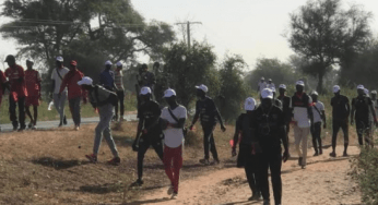 Des étudiants de l’Université Alioune Diop entament une marche vers Dakar