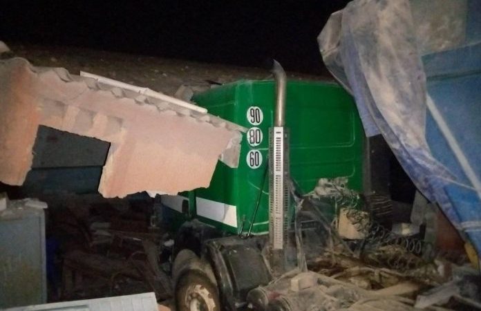 (photos) Accident à Rufisque : Un camion finit sa course dans une salle de classe…