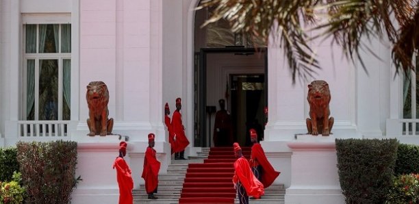 Fronde au Palais: 53 conseillers de Macky menacent de démissionner