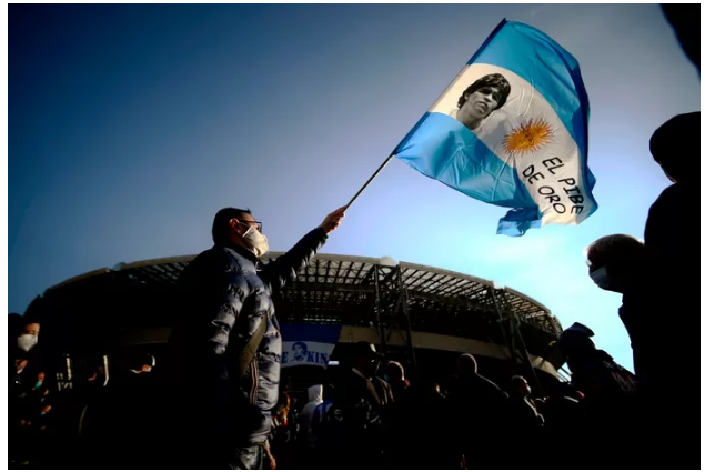 L’ultime hommage napolitain: San Paolo devient le stade Diego Armando Maradona