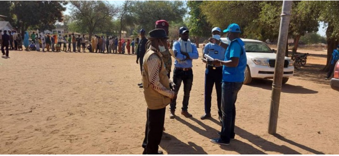 Élections en Centrafrique : Les observateurs craignent des violences post-électorales.