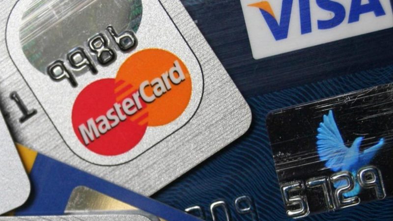 Mastercard et Visa gèlent leurs relations avec Pornhub, viols et pédopornographie pointés du doigt