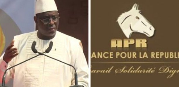 Chef d’État et de parti : Macky Sall assume le cumul de fonctions