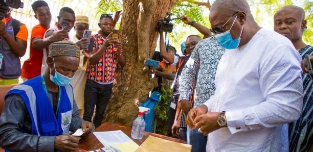 Présidentielle au Ghana : le candidat de l’opposition John Mahama conteste à son tour les résultats