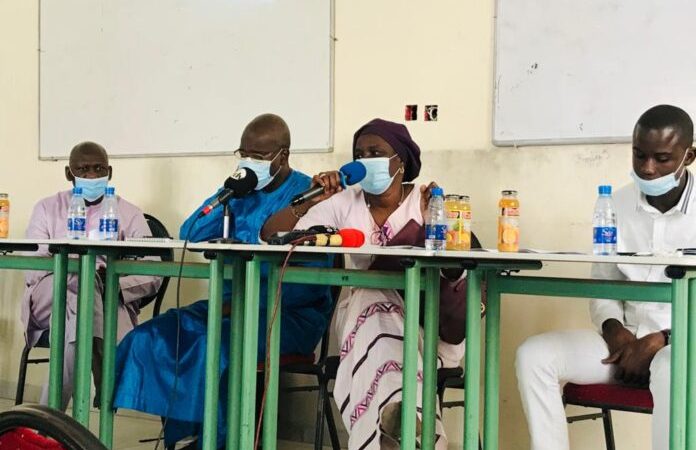 Le journalisme au Sénégal :  les professionnels se regardent dans le miroir et s’interrogen