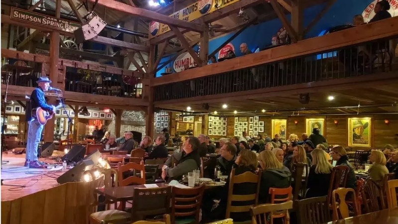 Covid-19: au Texas, les restaurateurs rivalisent d’ingéniosité pour maintenir une activité