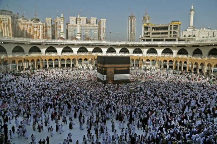 Umra : L’Arabie Saoudite exige le vaccin au coronavirus pour les pèlerins