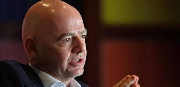 Football : une tournée de Gianni Infantino en Afrique entre développement et politique