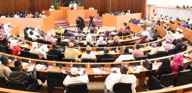 Assemblée Nationale : Validation de la liste des membres de la Commission ad hoc