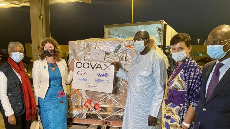 En attendant les 324 000 doses « Covax », le lot de seringues est déjà à Dakar