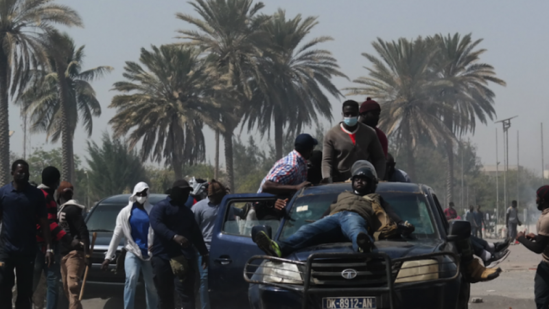 Nervis aux cotés des forces de l’ordre: le Forum civil saisit Antoine Félix