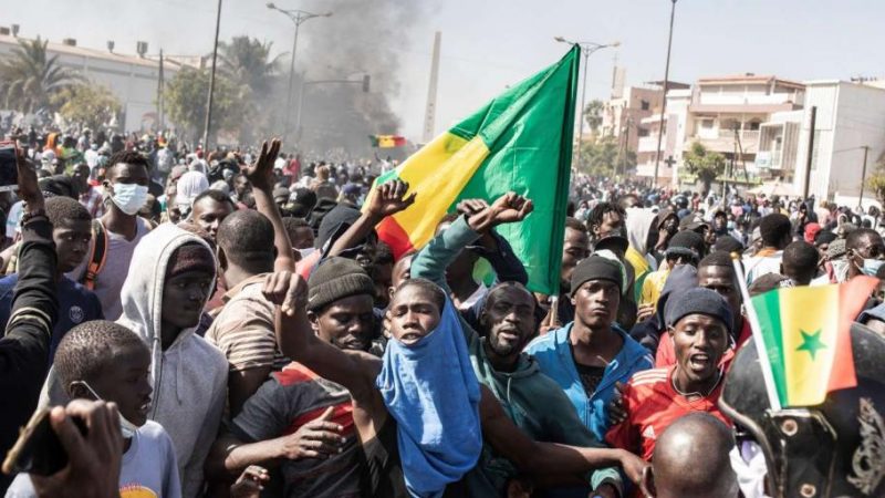 Manifestations: 20 frondeurs placés sous mandat de dépôt