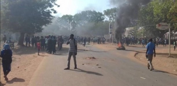 Vendredi noir à Sédhiou : Les jeunes en furie, la mairie et l’inspection d’académie saccagées