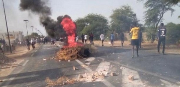 Saint-Louis : 11 étudiants de l’Ubg arrêtés au siège de l’Ecobank