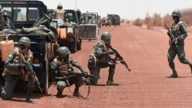 Mali: 15 soldats tués dans une embuscade dans le centre