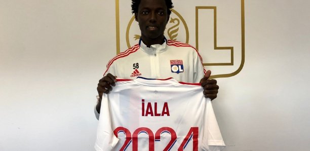 DAKAR SACRÉ CŒUR : Celestino Iala signe à Lyon