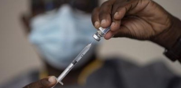 Les religieux peuvent aider à comprendre le bien-fondé des vaccins (imam)