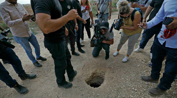 Un trou, un tunnel, une rampe de 32 mètres : évasion spectaculaire de 6 palestiniens d’une prison en Israël