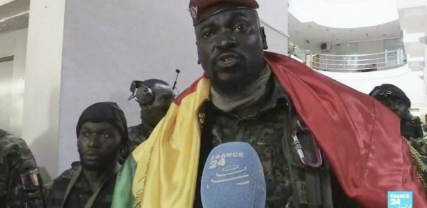 « Le président est avec nous », affirme le colonel guinéen Mamady Doumbouya