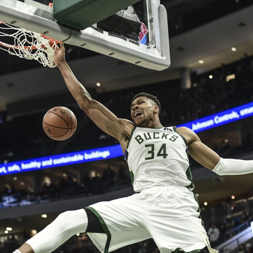 NBA : Milwaukee s’offre d’entrée Brooklyn grâce à Antetokounmpo