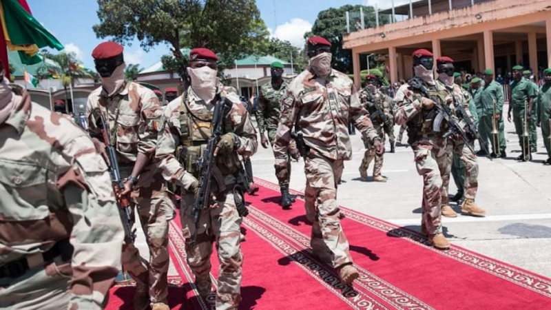 Guinée: le Colonel Doumbouya envoie plus de 500 policiers à la retraite